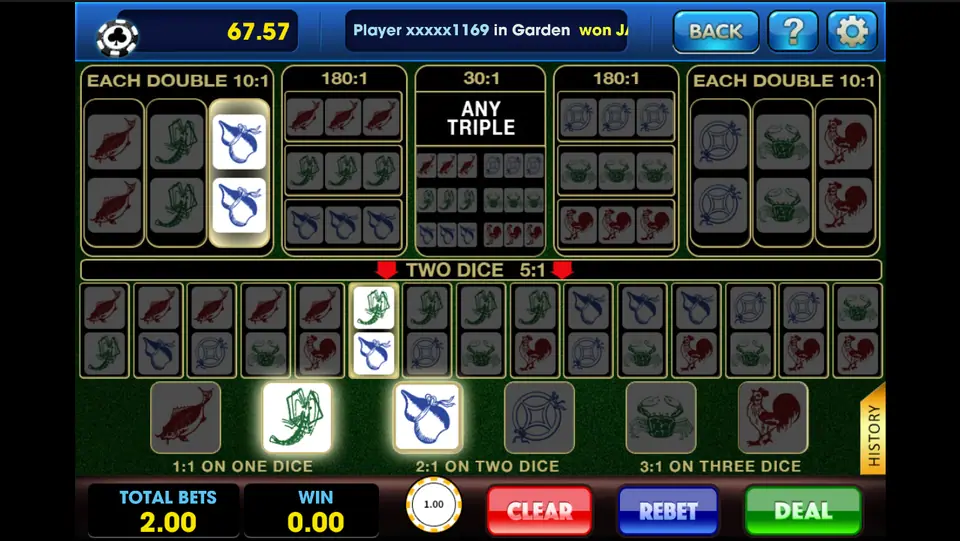 Fish Prawn Crab result on 3Win8 with the gourd double, prawn-gourd pair and the prawn and gourd singles lit up