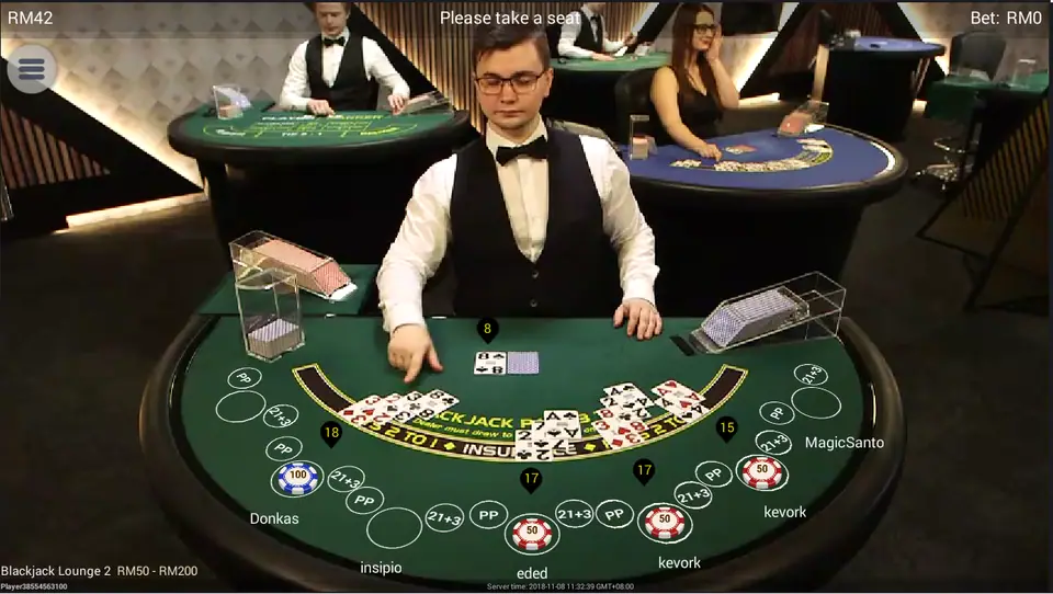 Blackjack Lounge 2 on NTC33 mid-round, with hand totals of 15, 17, 17 and 18 marked at the seats and the dealer showing 8